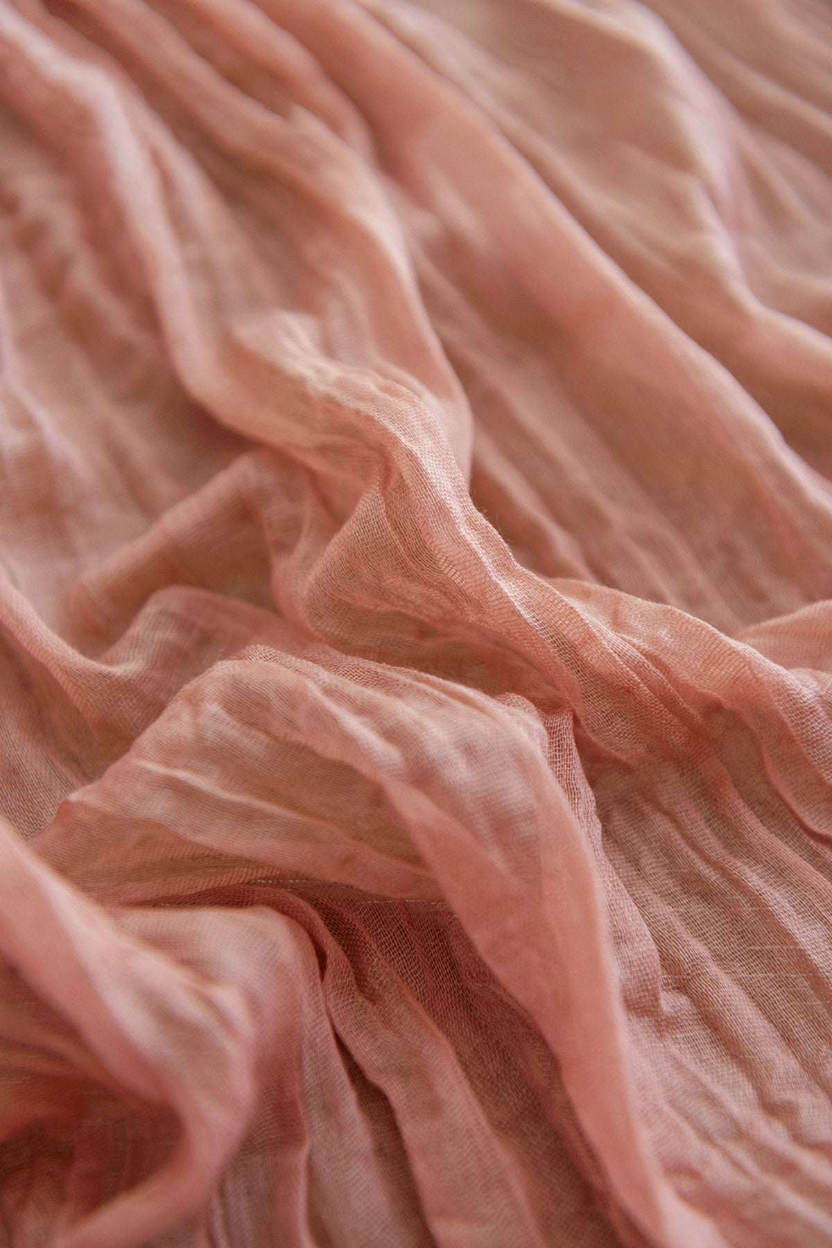 Table Linens in Rouge Colors