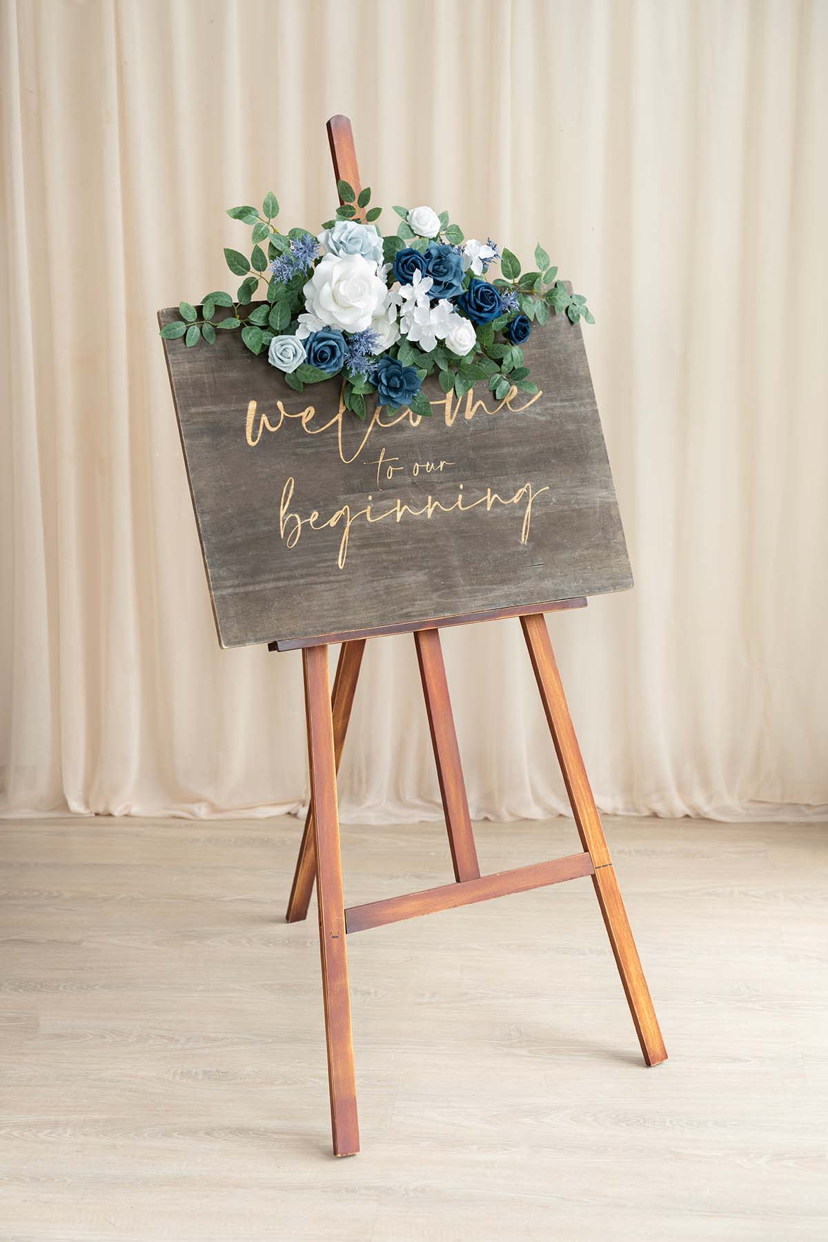 Dual Flower Design Sign Decor in Dusty Blue & Navy Blue