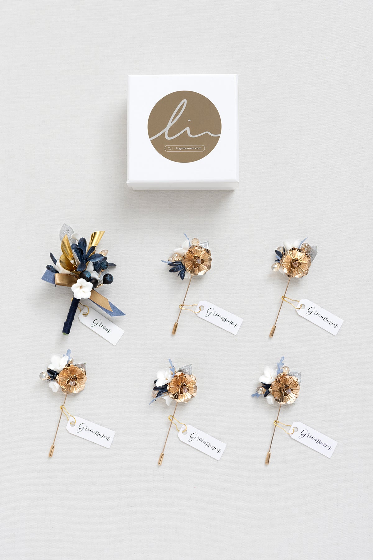 Boutonnieres in Stately Navy & Gold