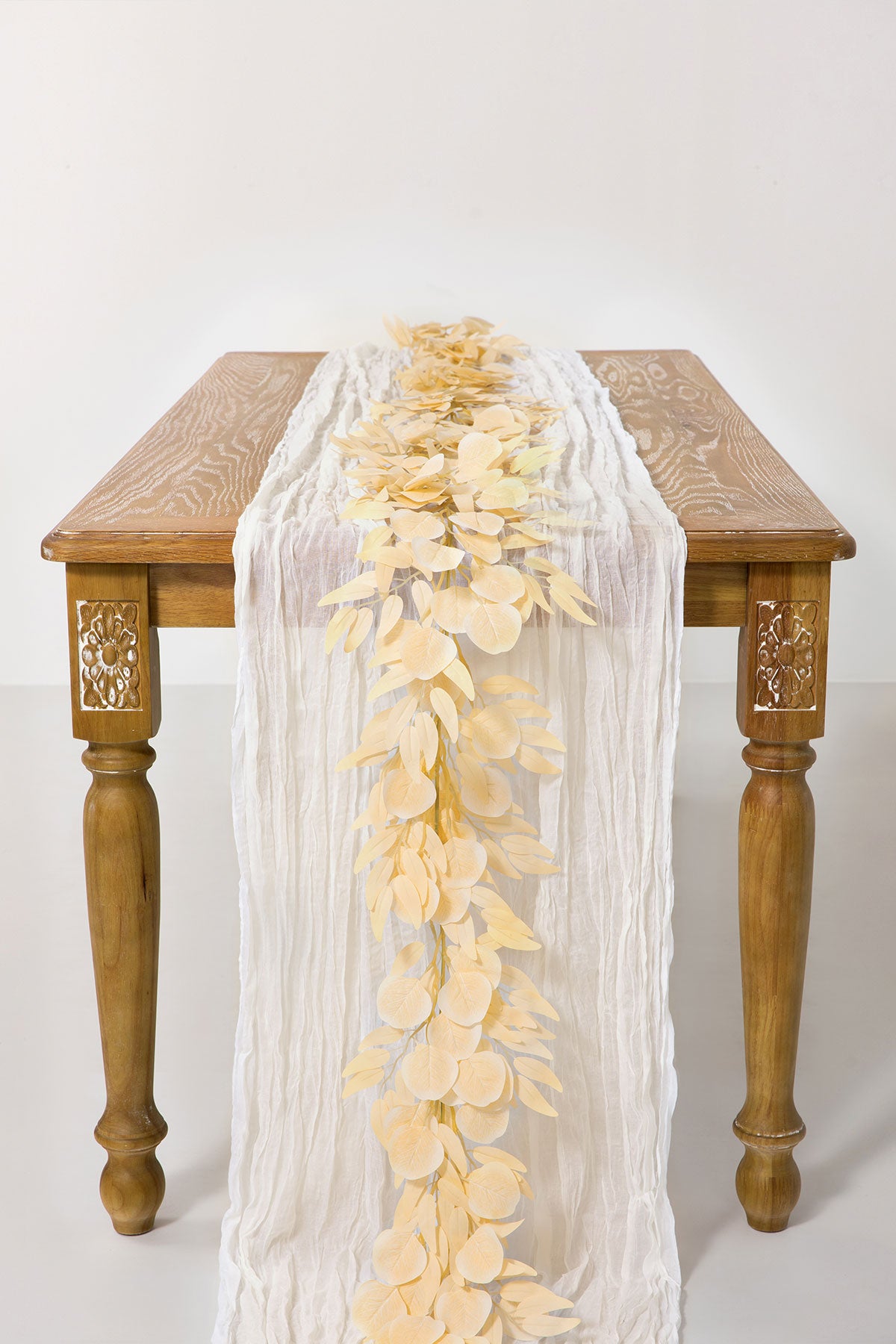 6ft Eucalyptus and Willow Leaf Greenery Garland in White & Beige