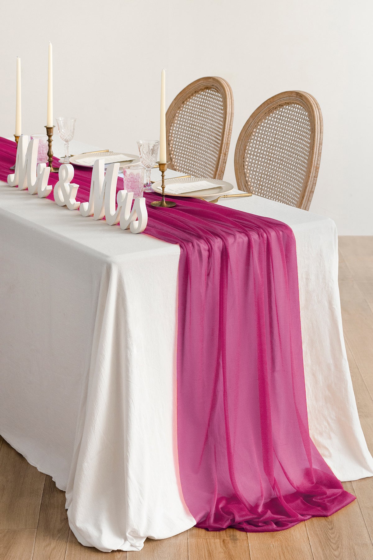 Table Linens in Rouge Colors