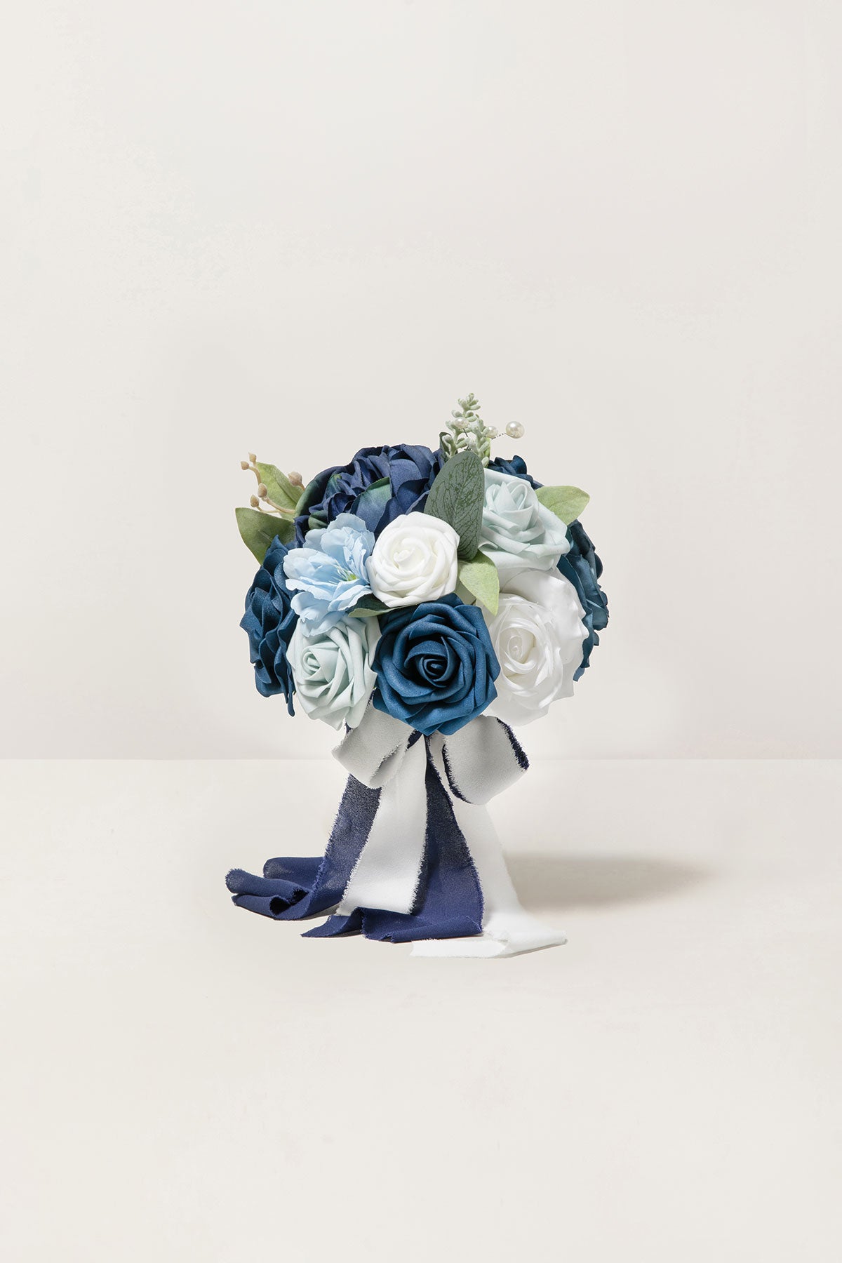 Bridesmaid Bouquet in Noble Navy Blue