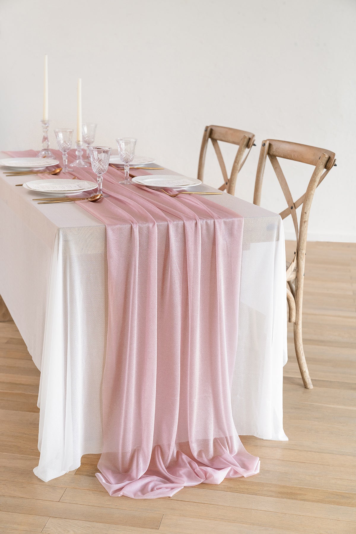 Table Linens in Rouge Colors