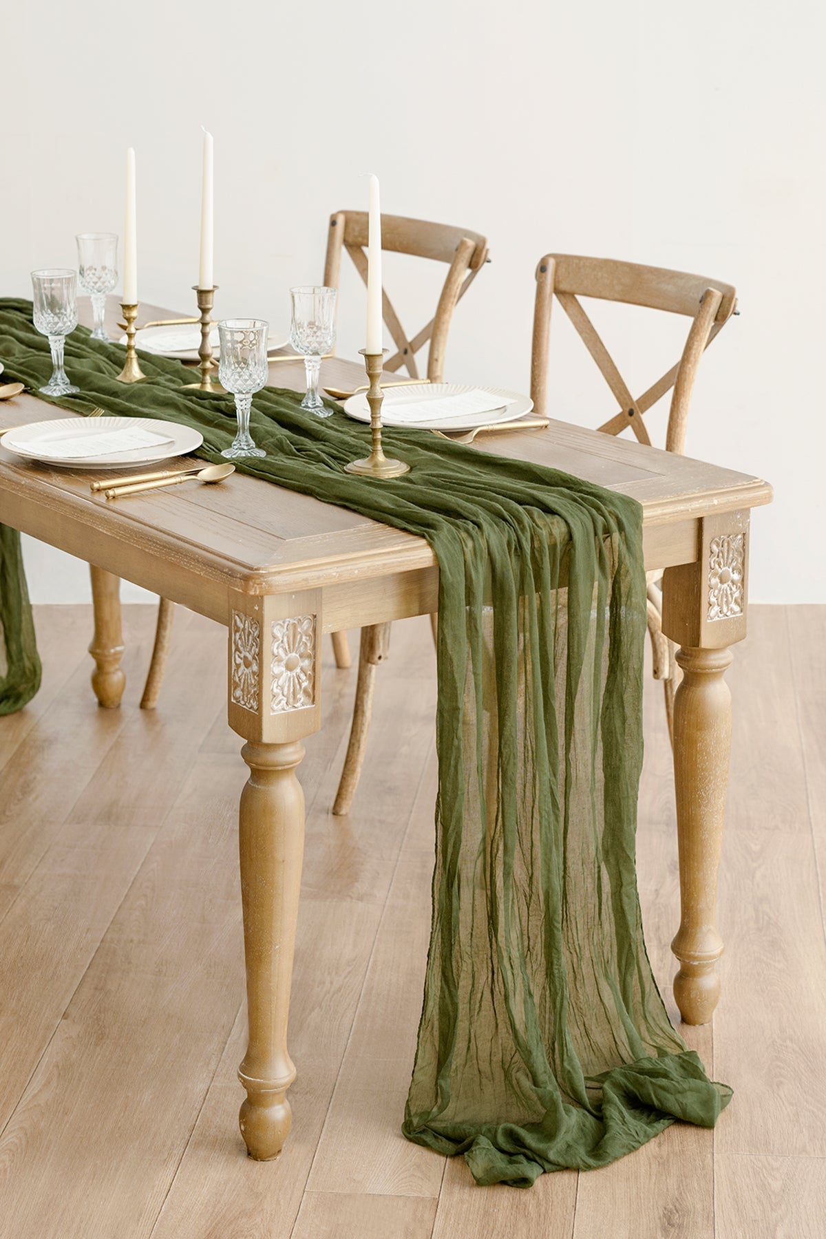 Table linens in White & Sage