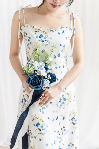 Bridesmaid Posy in Noble Navy Blue