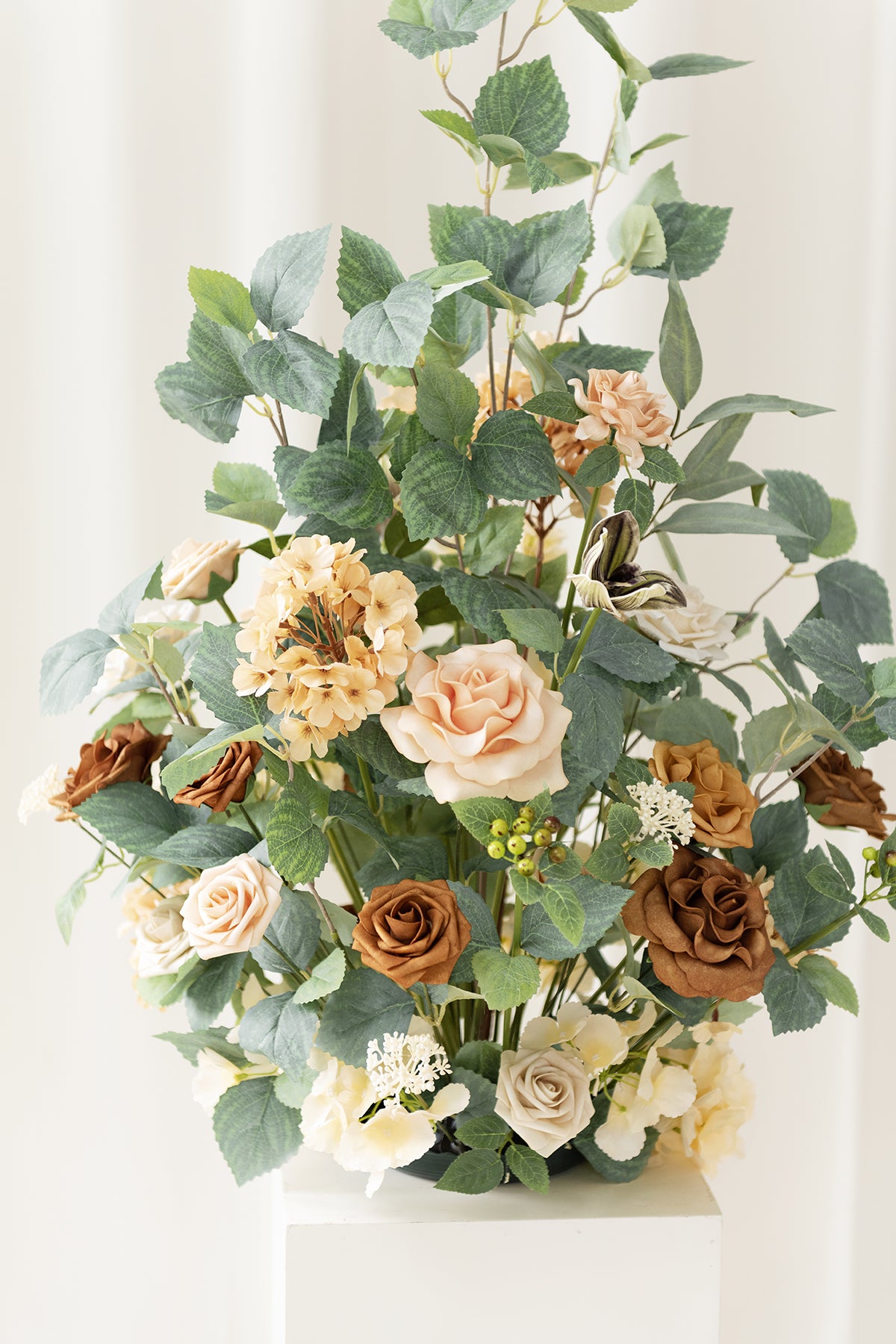 Altar Decor Free-Standing Flowers in Sunny Peach & Apricot