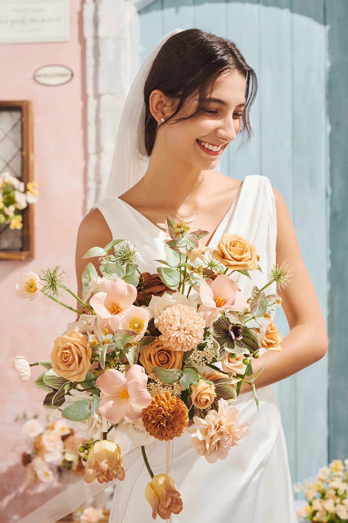 Medium Free-Form Bridal Bouquet in Sunny Peach & Apricot