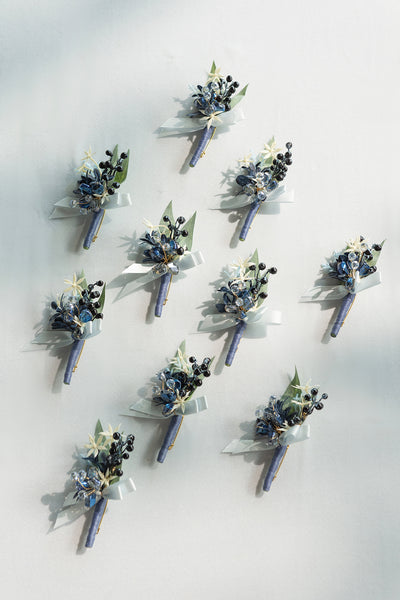 Boutonnieres in Dusty Blue & Navy