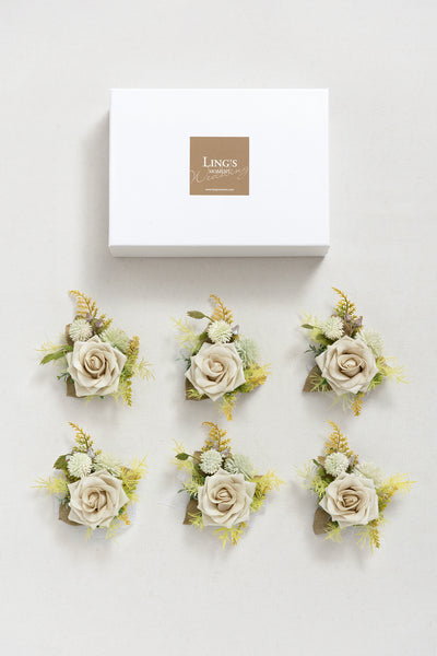 Wrist Corsages in Emerald & Tawny Beige