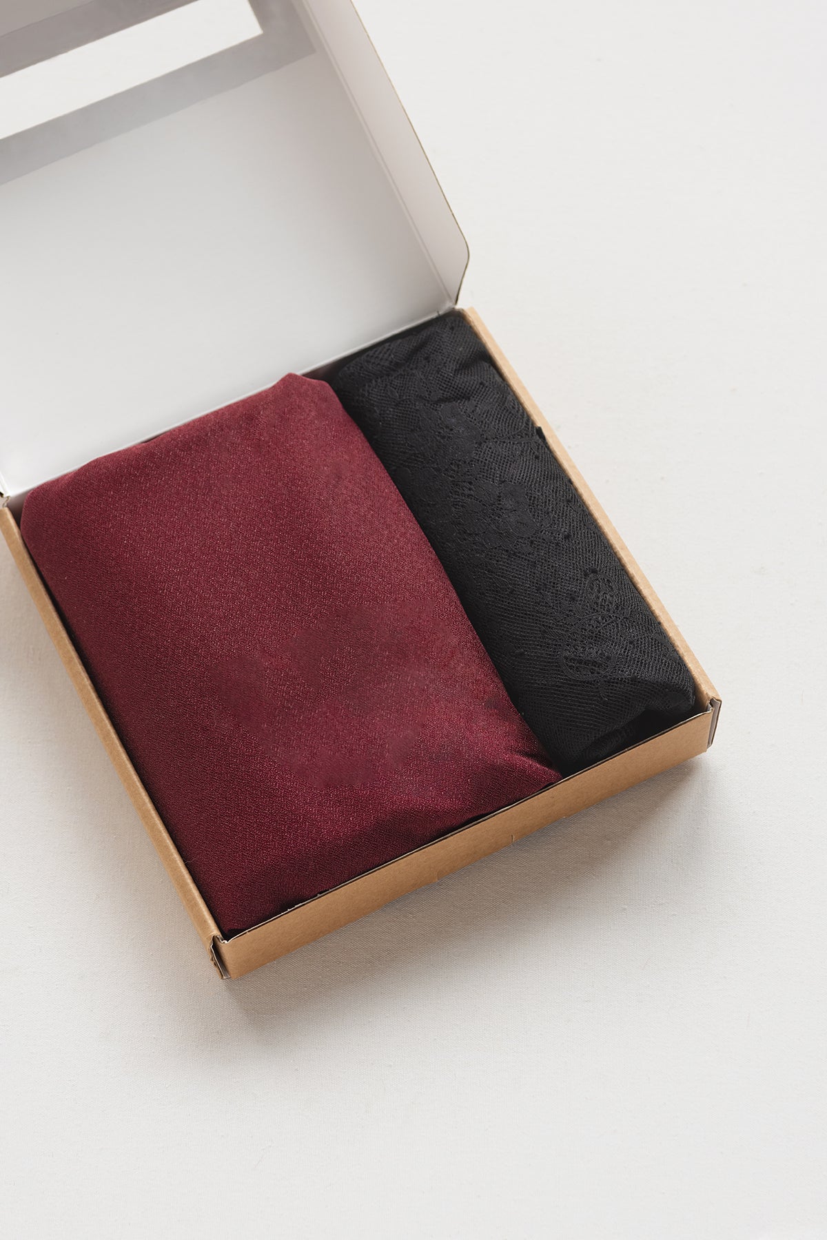 Tablecloth & Table Runner in Moody Burgundy & Black