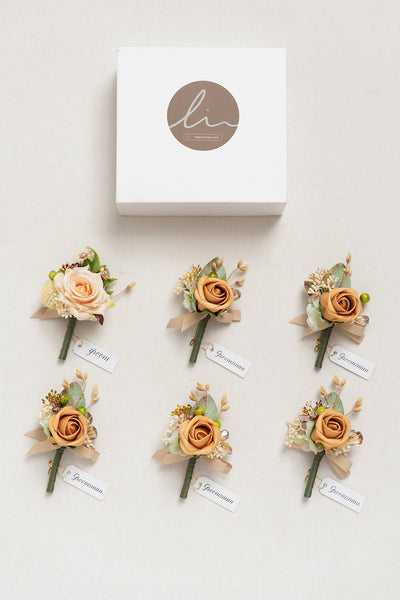 Boutonnieres in Sunny Peach & Apricot