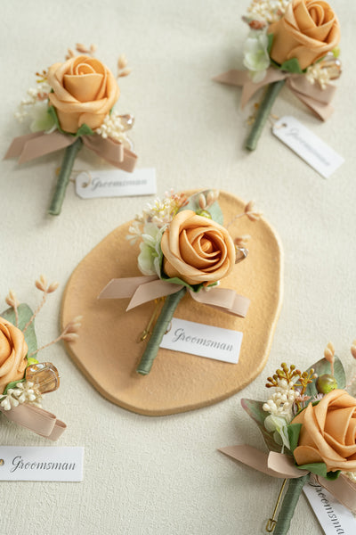 Boutonnieres in Sunny Peach & Apricot