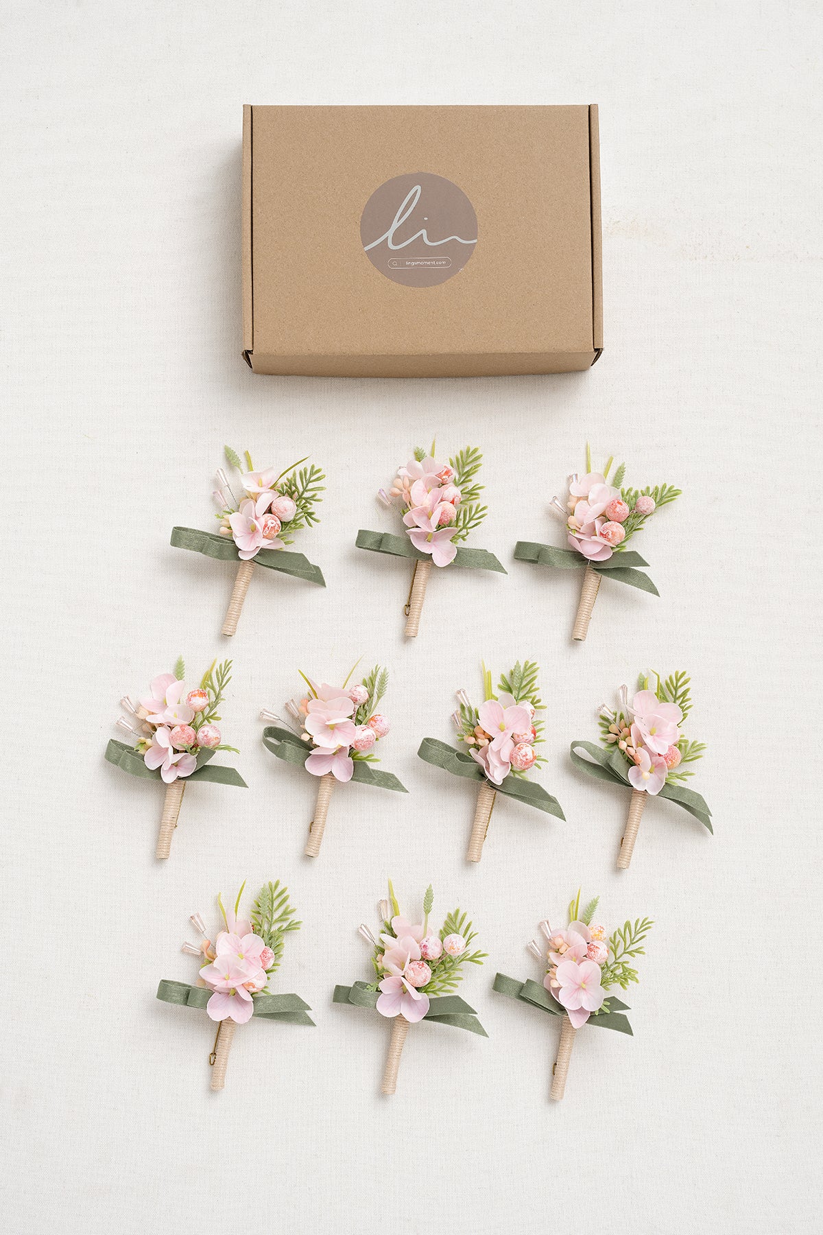 Boutonnieres for Guests in Garden Blush