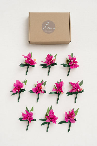 Boutonnieres for Guests in Blush & Cream