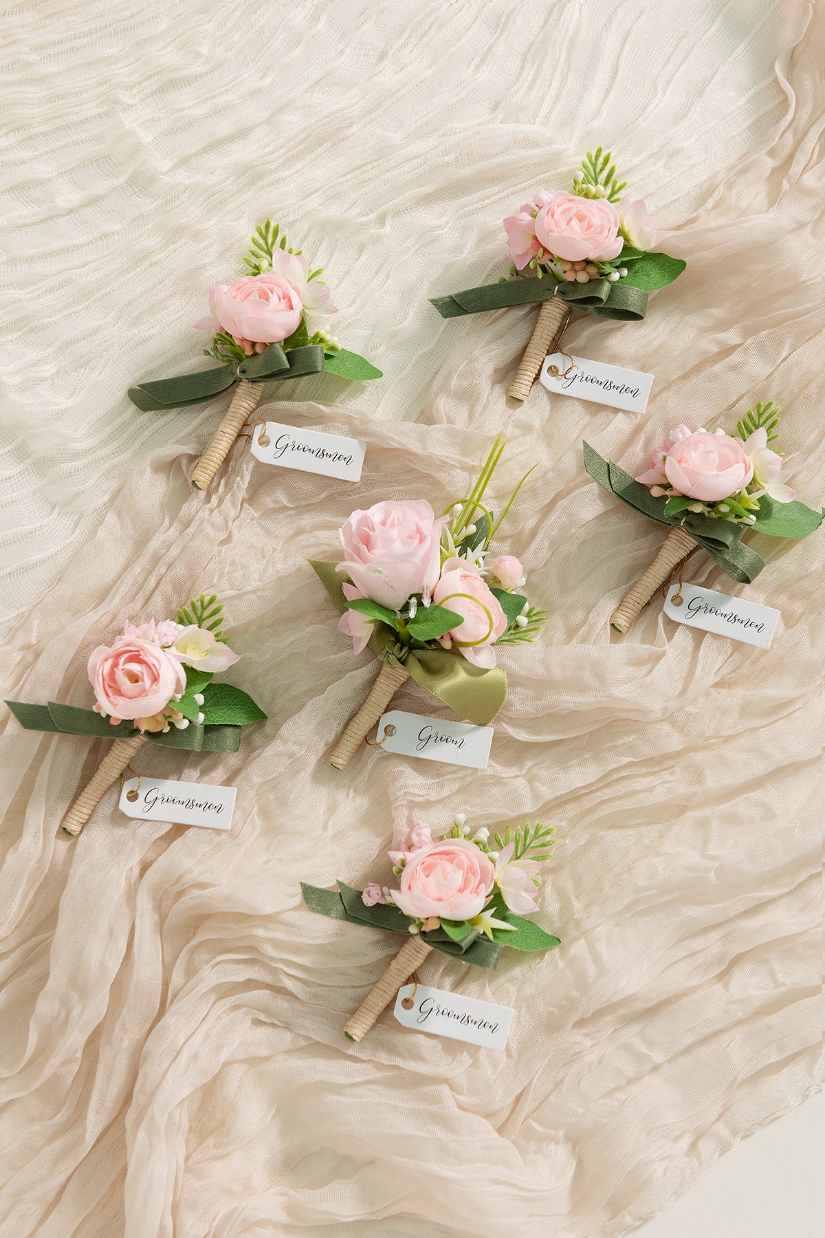 Boutonnieres in Blush & Cream