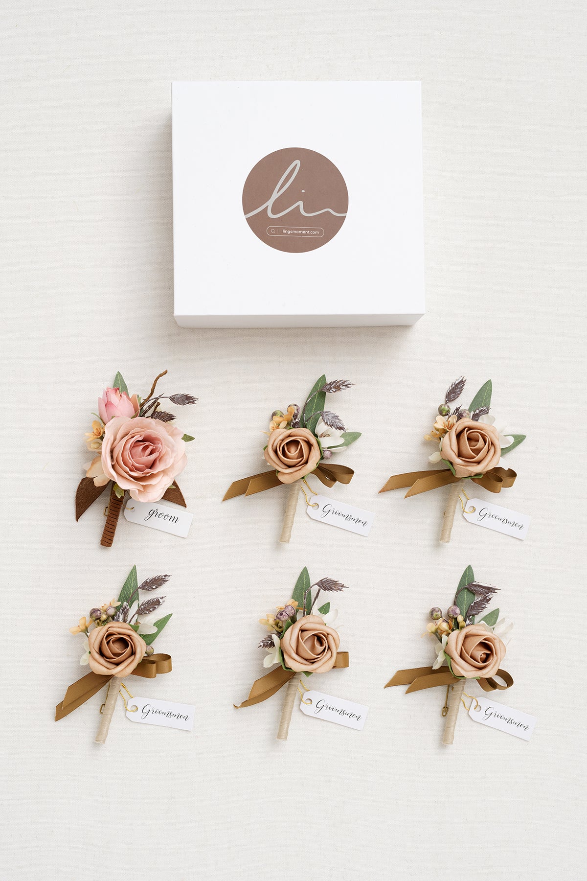 Boutonnieres in Dusty Rose & Cream