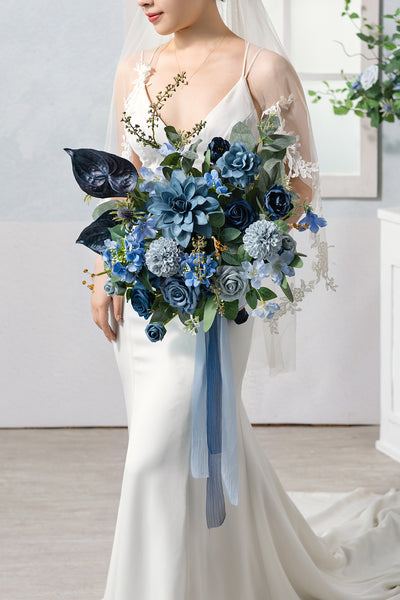 Small Free-Form Bridal Bouquet in Dutch Blue & Navy Blue