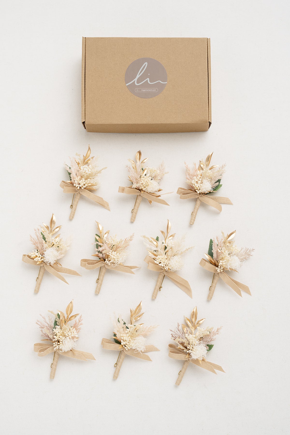 Boutonnieres for Guests in White & Beige