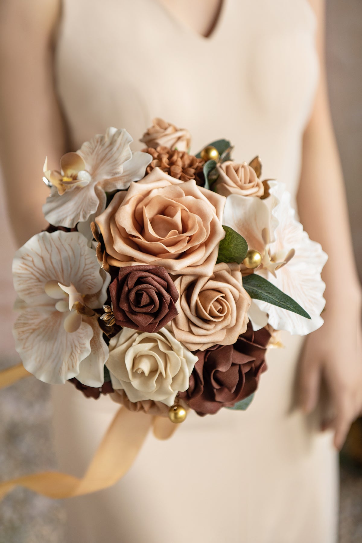 Bridesmaid Bouquet in Caramel & Walnut Brown