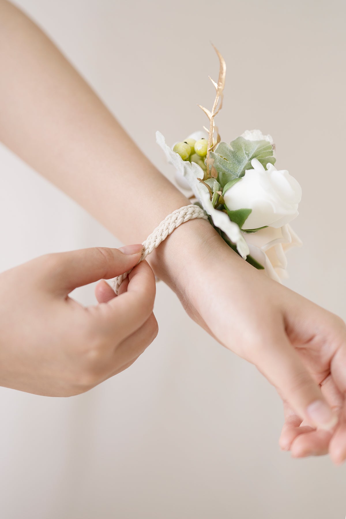 Ling's Moment Set of 2 Wrist Corsage for Wedding Ceremony for