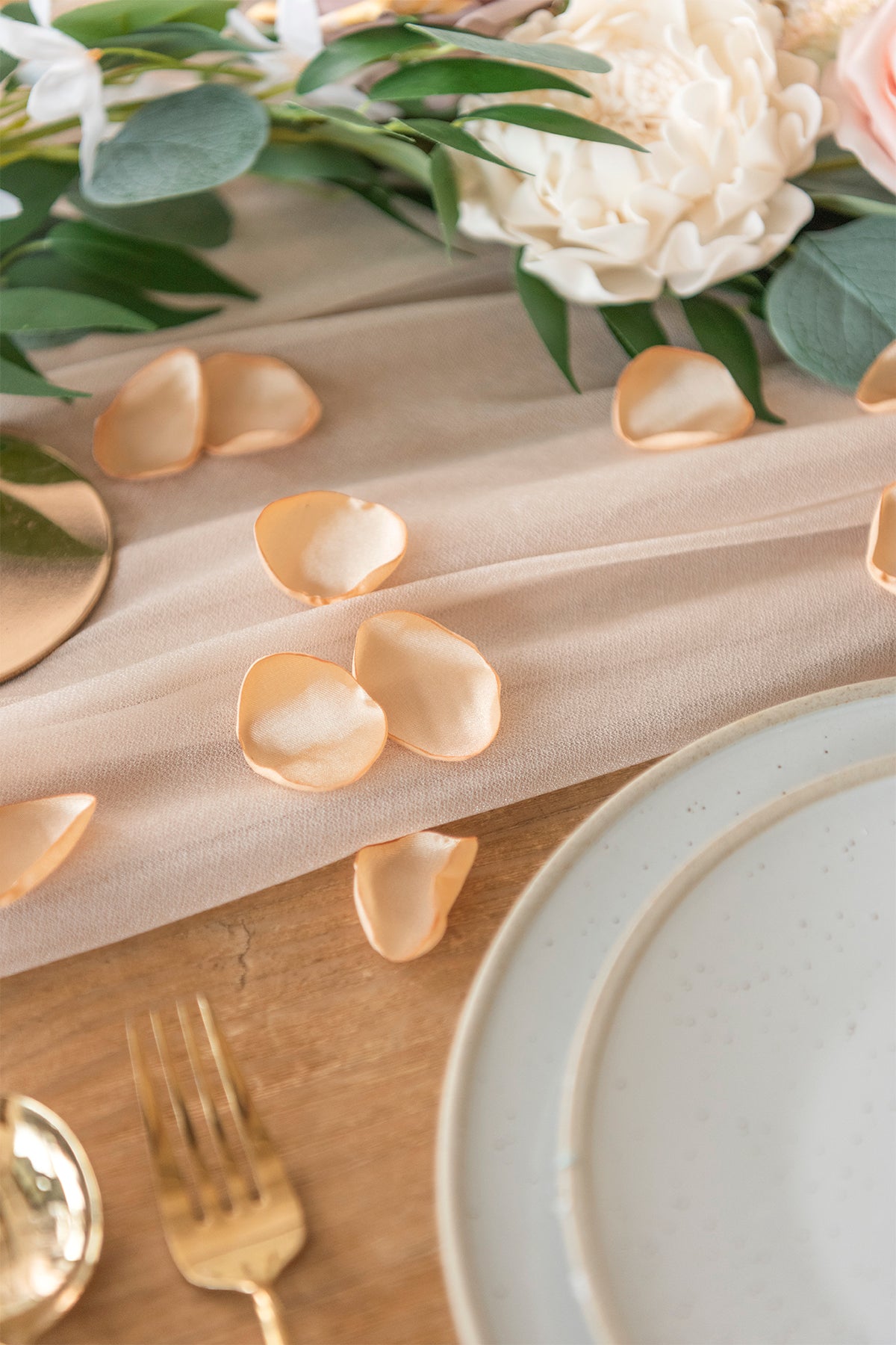 Silk Rose Petals in Champagne Gold