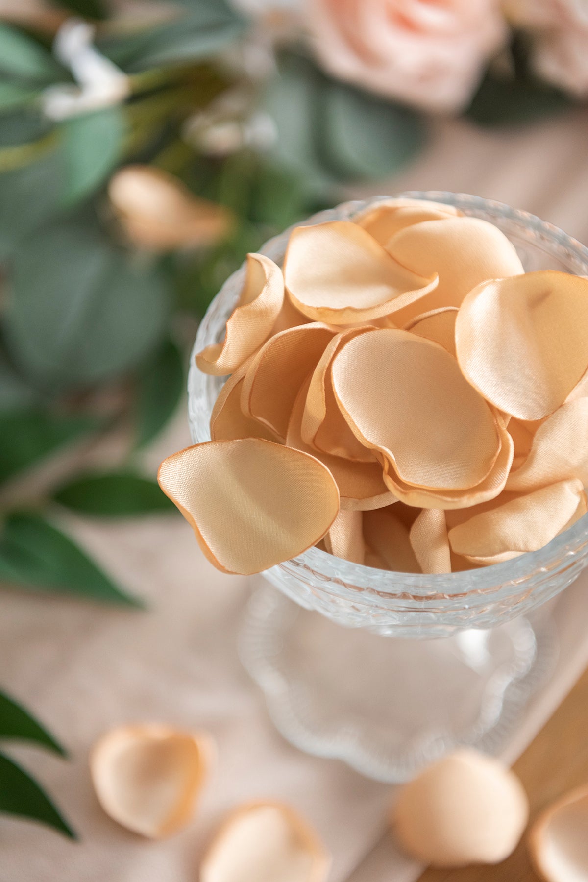 Silk Rose Petals in Champagne Gold